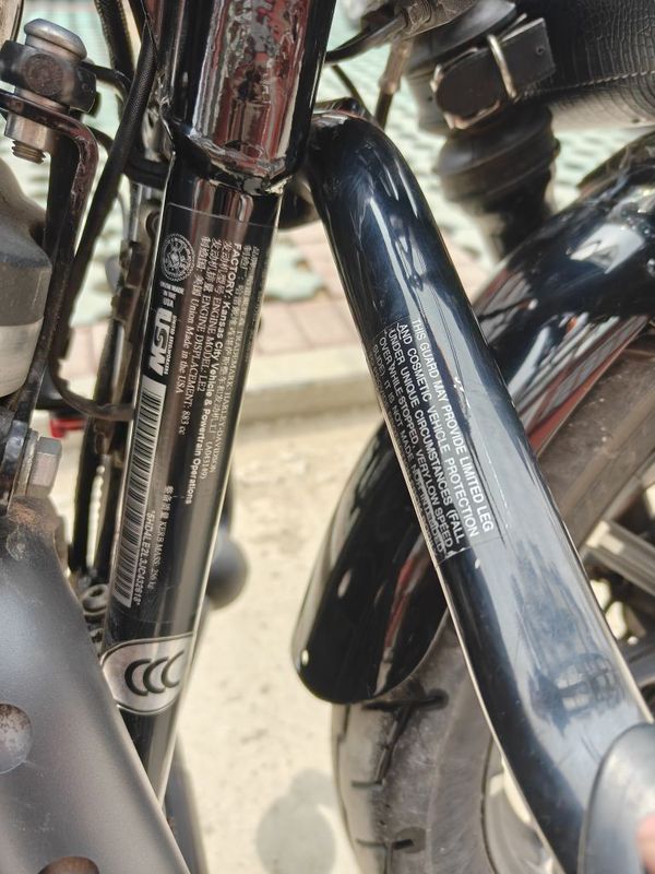 二手哈雷戴维森Iron883 硬汉