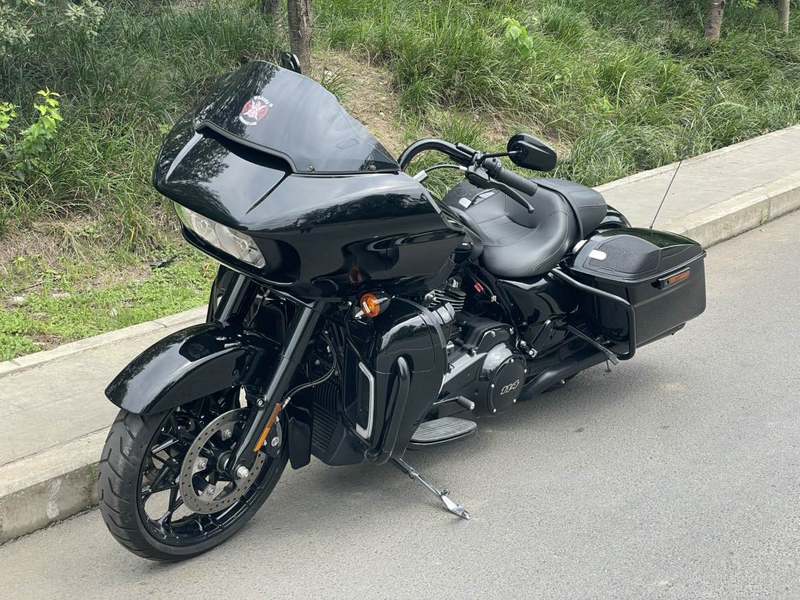 二手哈雷戴维森公路滑翔 Road Glide