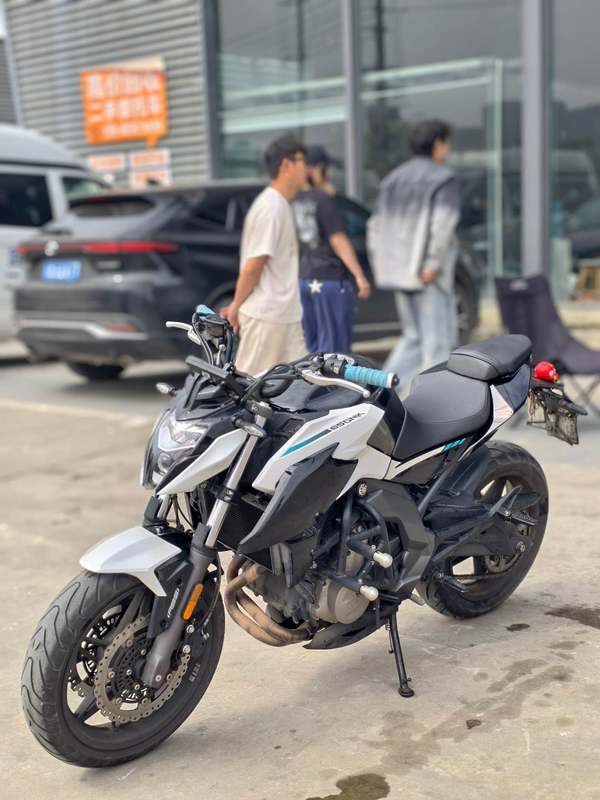 二手春风650NK