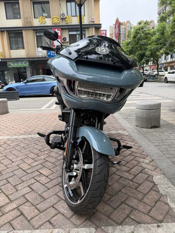 二手哈雷戴维森公路滑翔 Road Glide