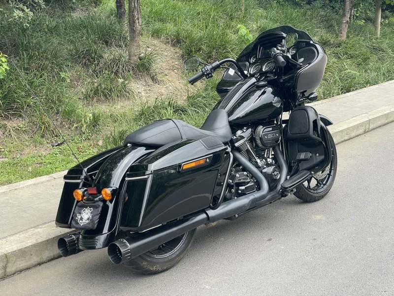 二手哈雷戴维森公路滑翔 Road Glide
