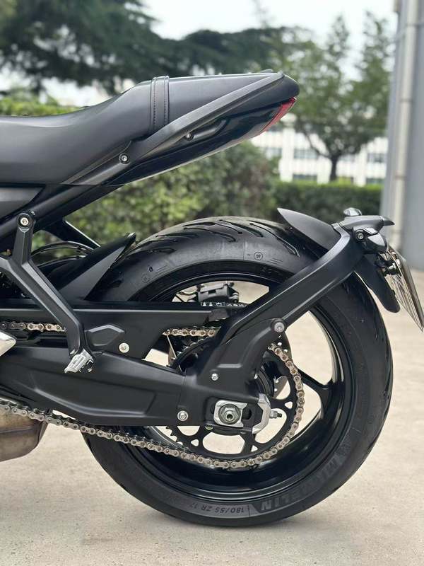 二手凯旋Trident 660