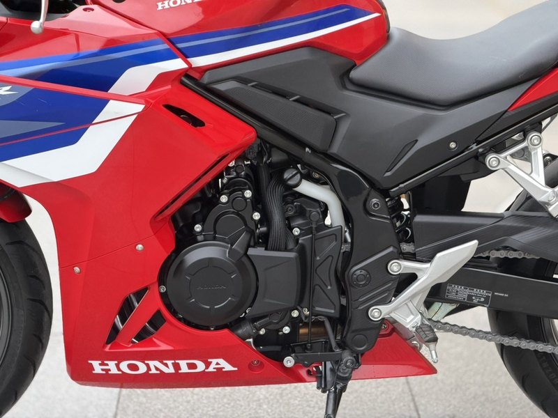 二手本田CBR400R