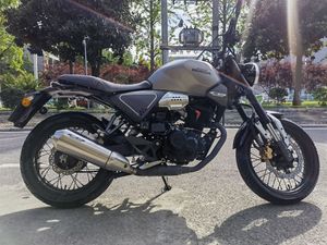 二手五羊本田鸷道 CB190SS