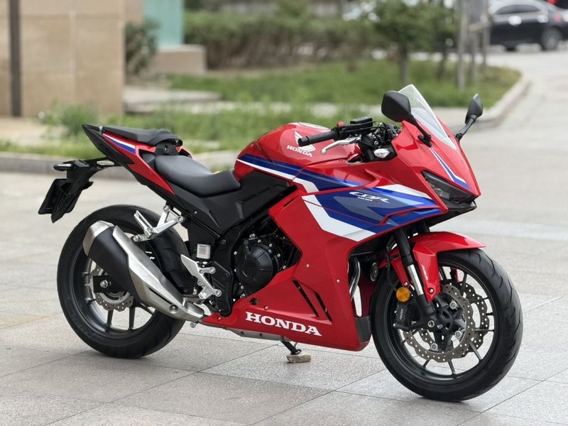 二手本田CBR400R