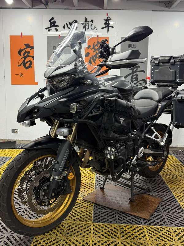 二手贝纳利TRK552