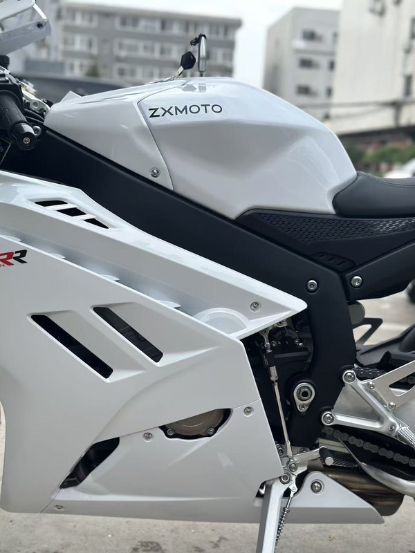 二手张雪机车820RR