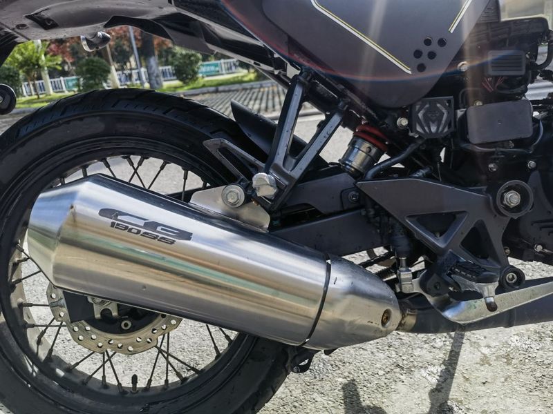 二手五羊本田鸷道 CB190SS