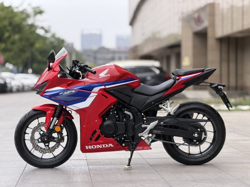 二手本田CBR400R