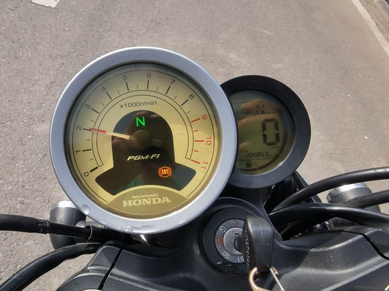 二手五羊本田鸷道 CB190SS