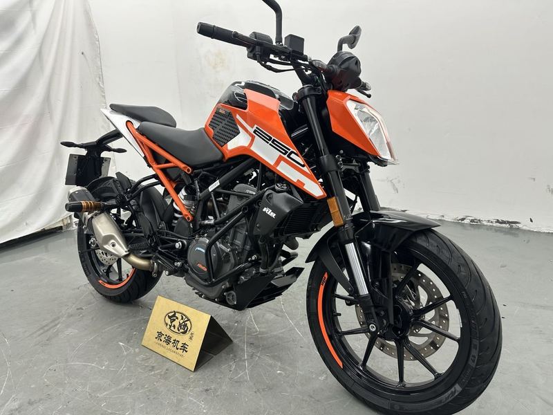 二手KTMR2R250 Duke