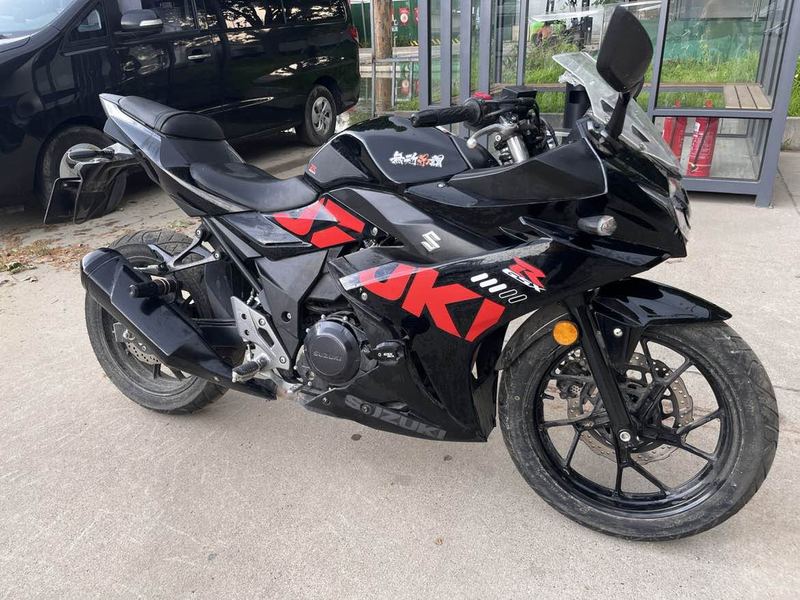 二手豪爵铃木GSX250R
