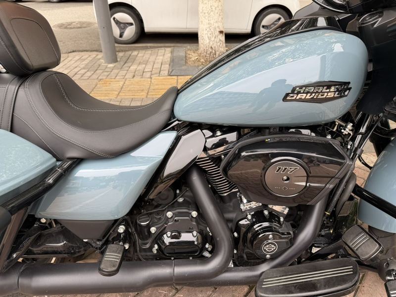二手哈雷戴维森公路滑翔 Road Glide