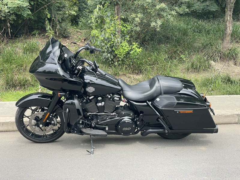 二手哈雷戴维森公路滑翔 Road Glide