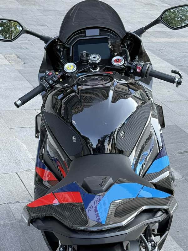 二手宝马M 1000 RR