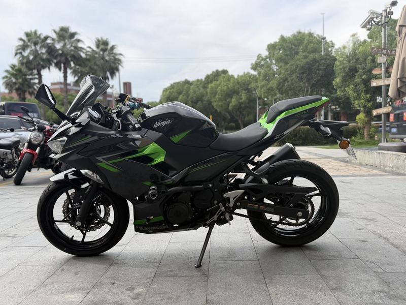 二手川崎Ninja 400