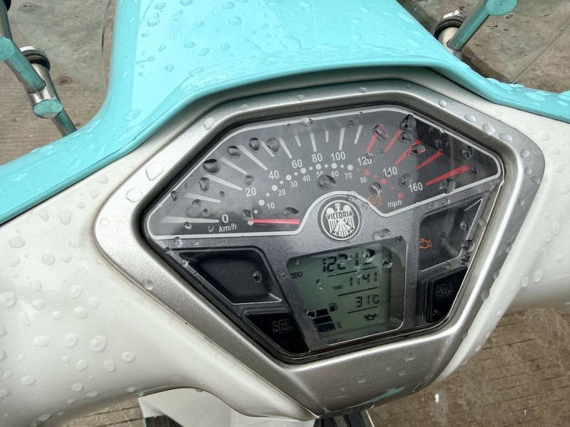 二手维多利亚Sixties 300i