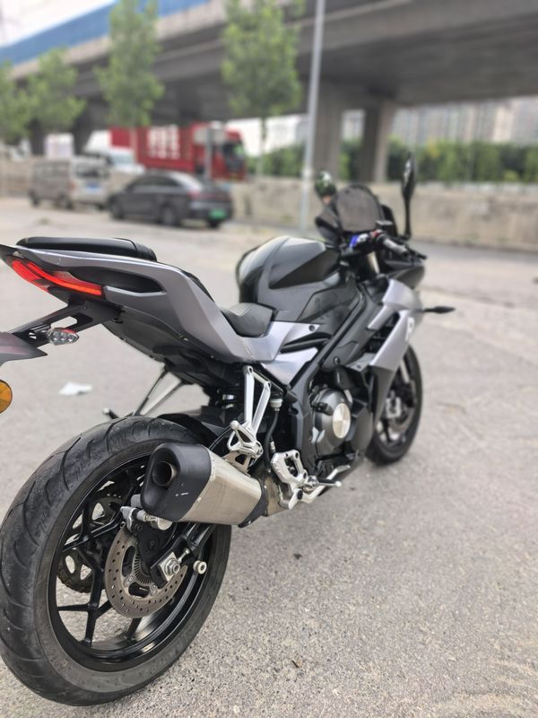 二手贝纳利龙卷风 Tornado 252R