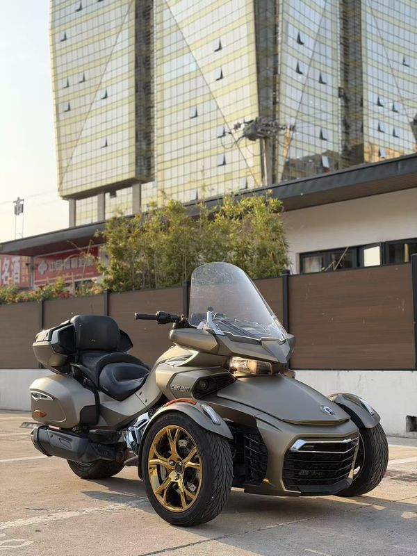 二手庞巴迪Spyder F3 