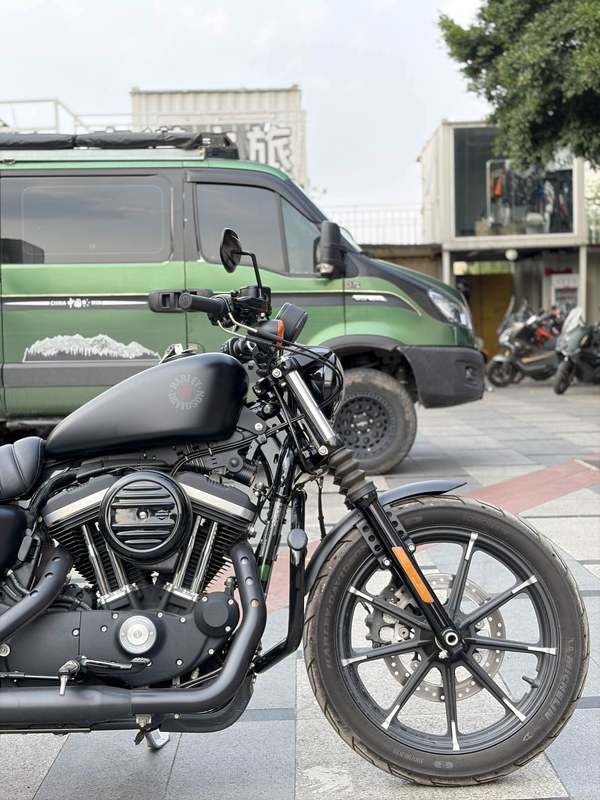 二手哈雷戴维森Iron883 硬汉