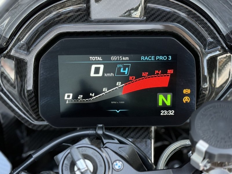 二手宝马M 1000 RR