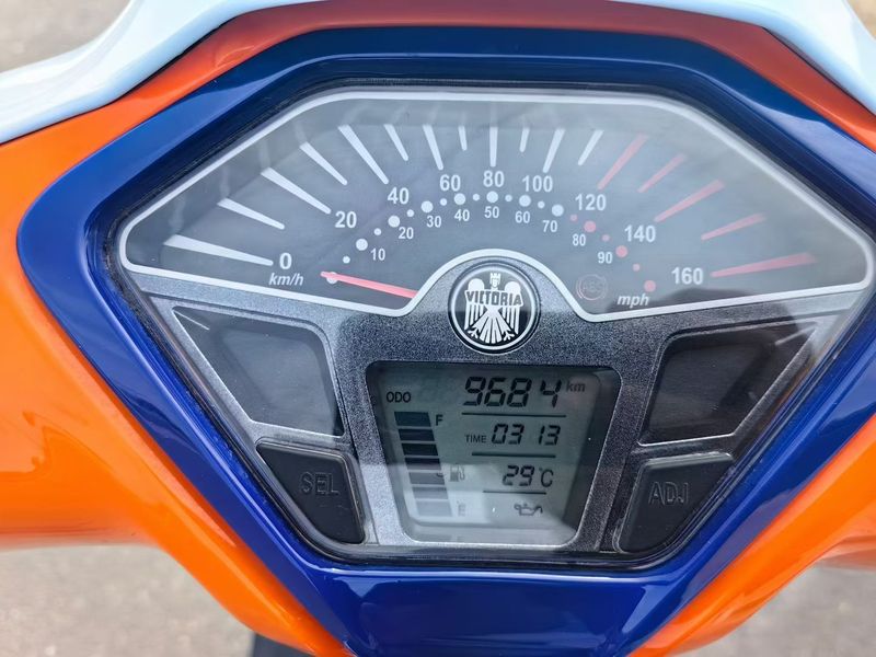 二手维多利亚Sixties 300i