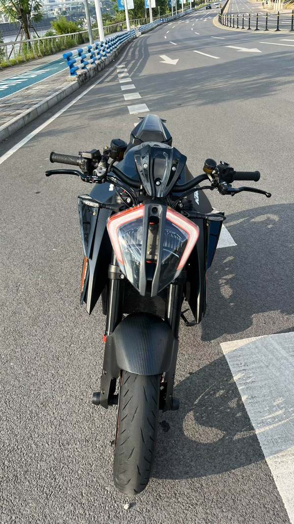 二手KTMR2R1290 Super Duke