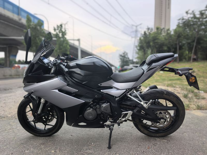二手贝纳利龙卷风 Tornado 252R