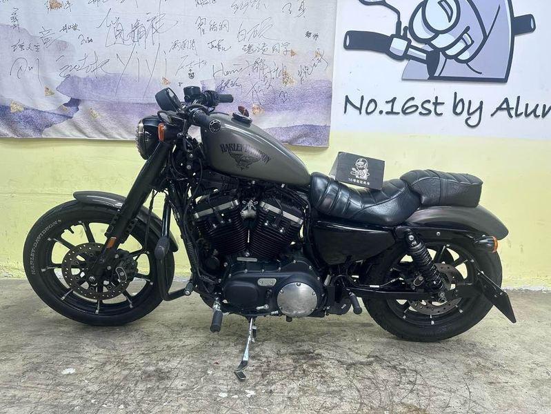 二手哈雷戴维森Iron883 硬汉