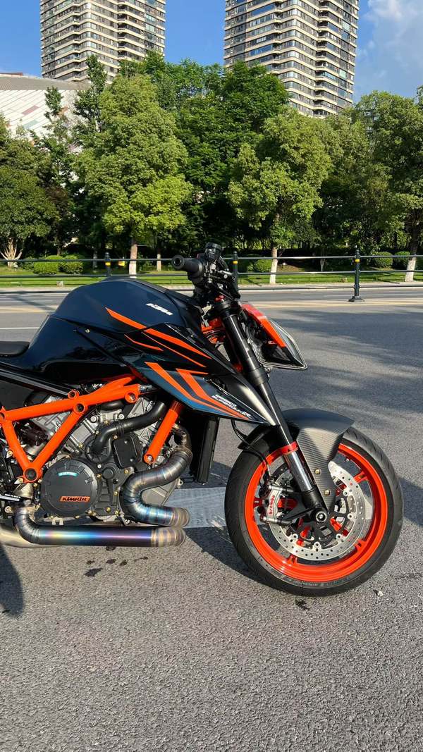 二手KTMR2R1290 Super Duke