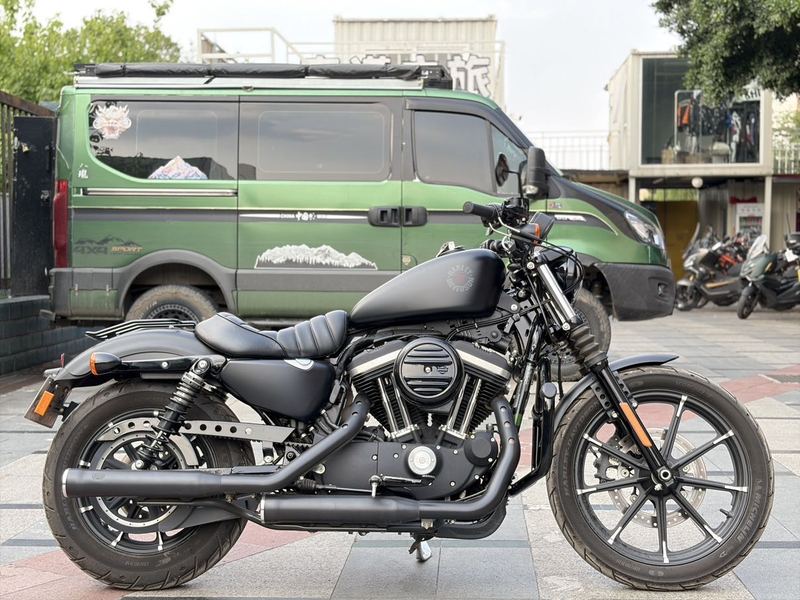 二手哈雷戴维森Iron883 硬汉