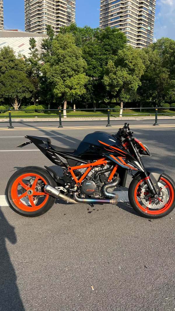 二手KTMR2R1290 Super Duke