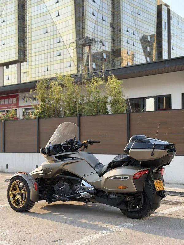 二手庞巴迪Spyder F3 