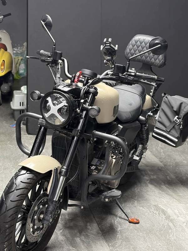 二手QJMOTOR闪300