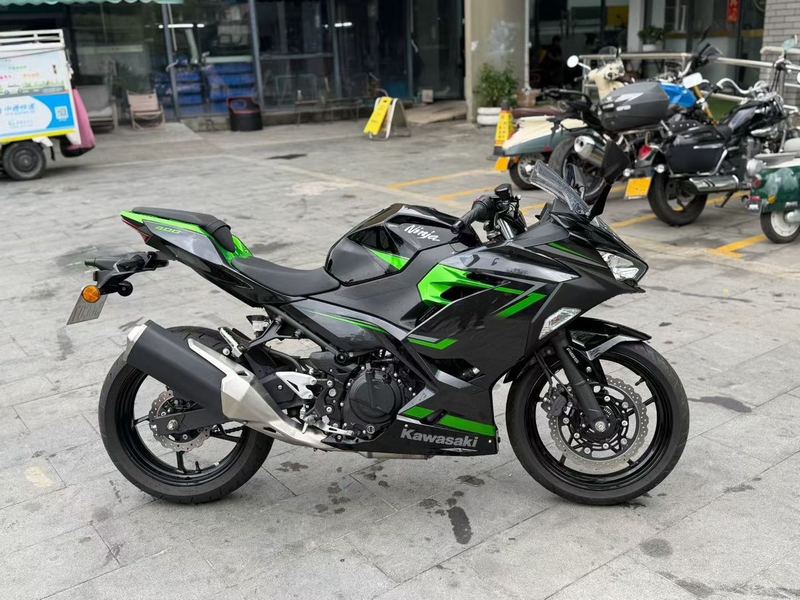 二手川崎Ninja 400