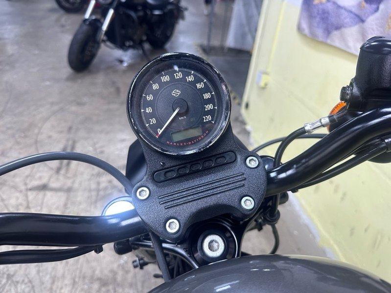 二手哈雷戴维森Iron883 硬汉