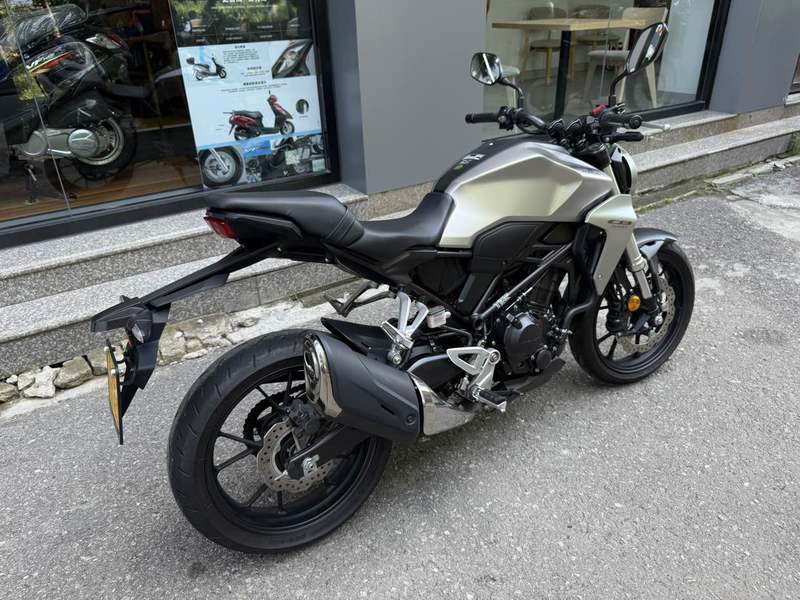 二手本田CB300R