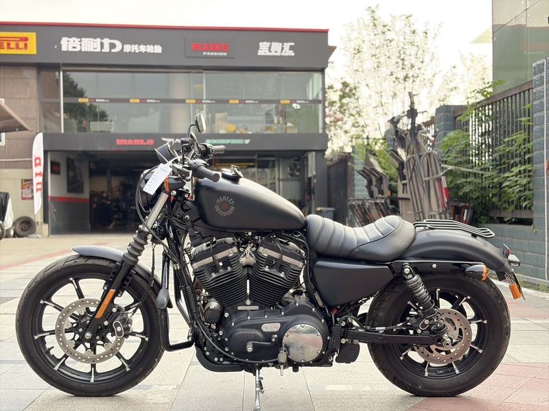 二手哈雷戴维森Iron883 硬汉