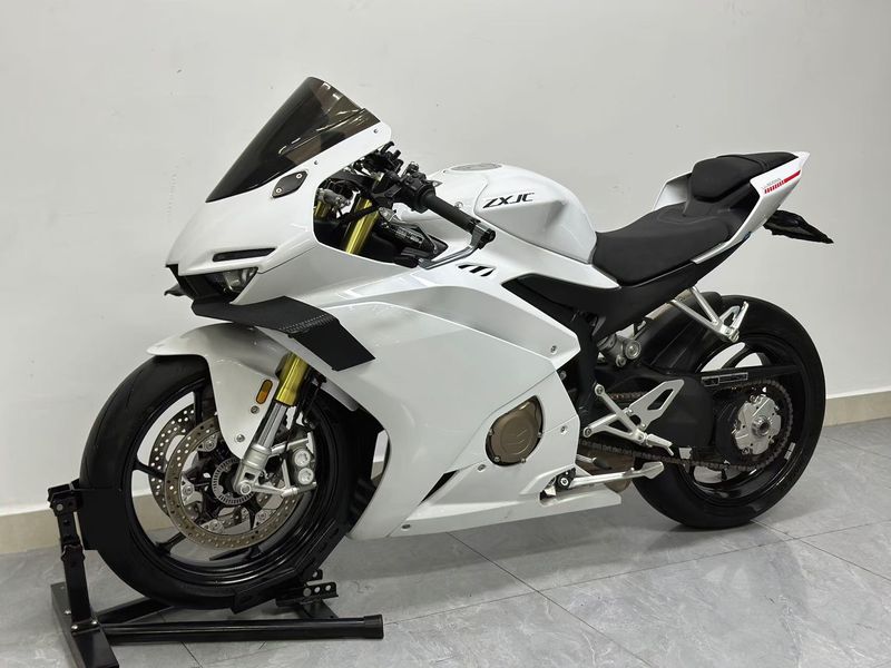 二手张雪机车500RR