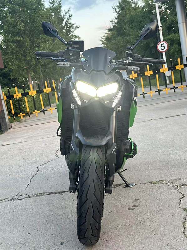 二手川崎Z900