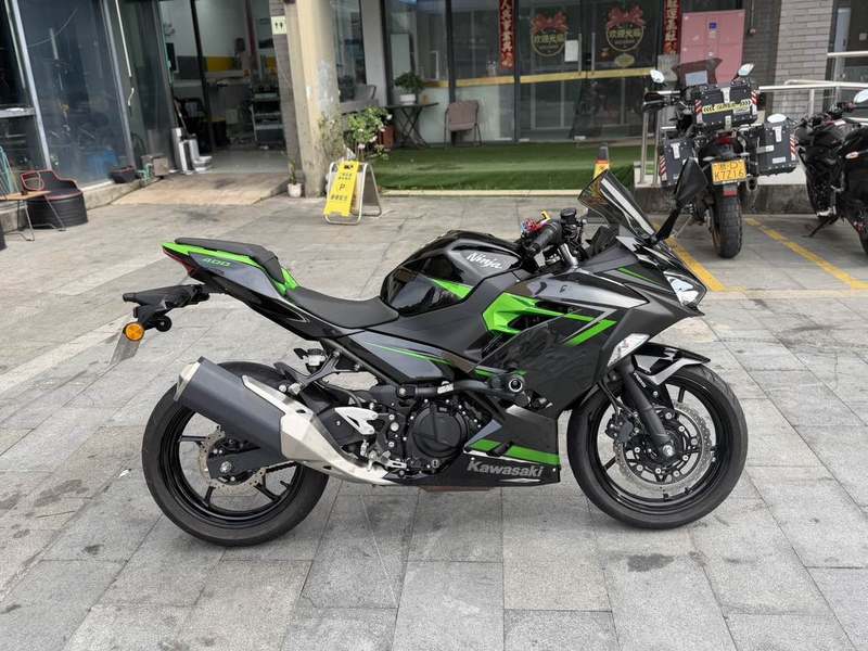 二手川崎Ninja 400