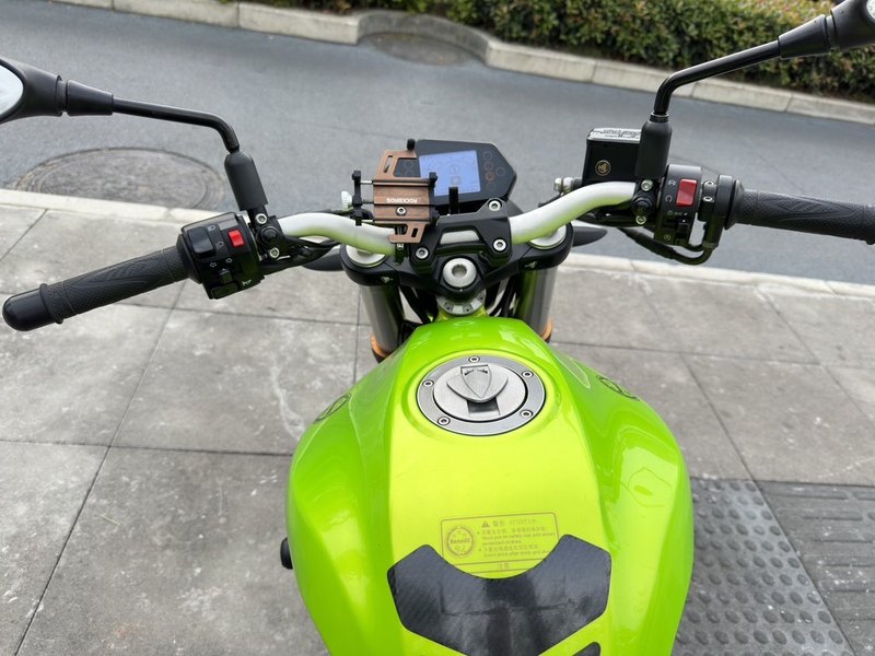 二手贝纳利蓝宝龙 BN302S