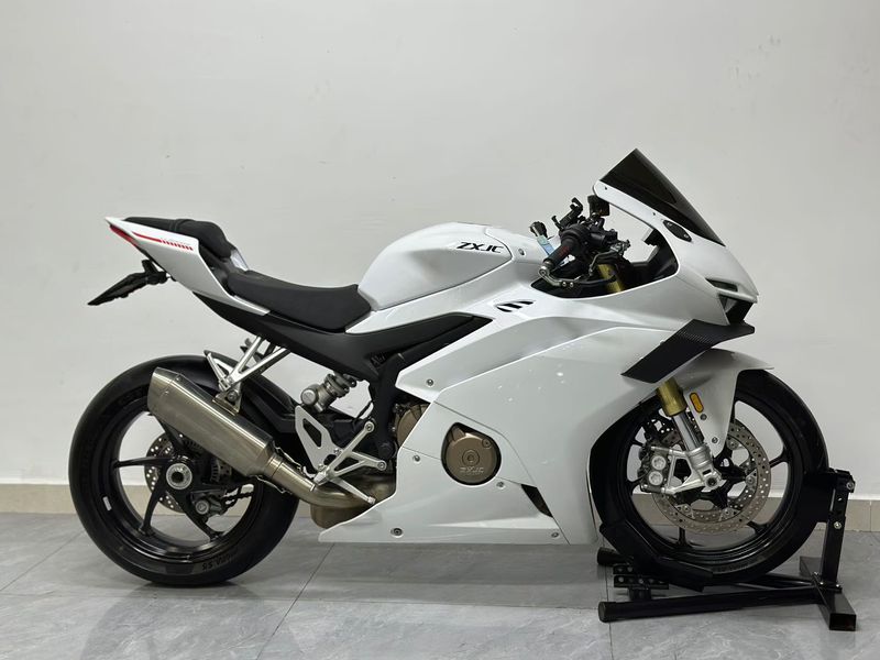 二手张雪机车500RR