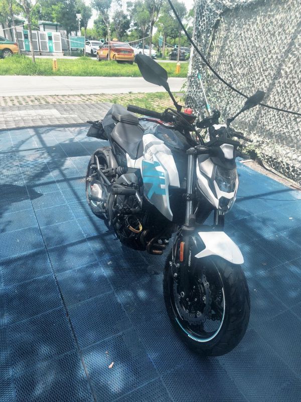 二手春风400NK