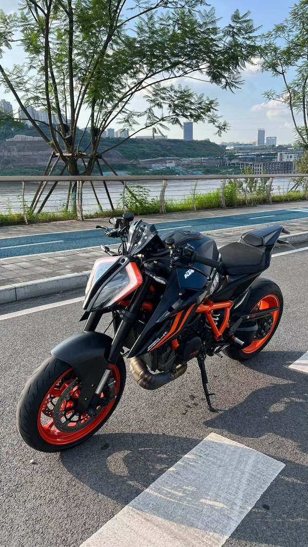 二手KTMR2R1290 Super Duke
