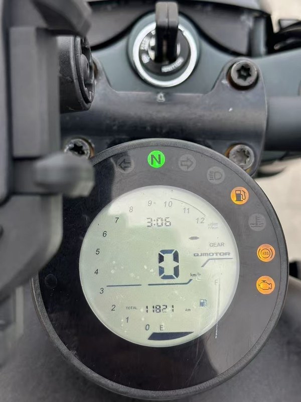 二手QJMOTOR闪300