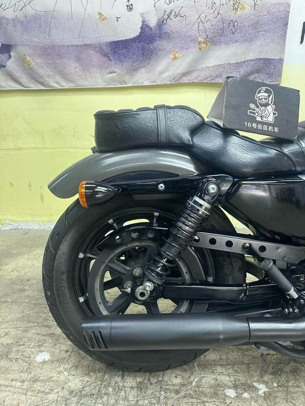 二手哈雷戴维森Iron883 硬汉
