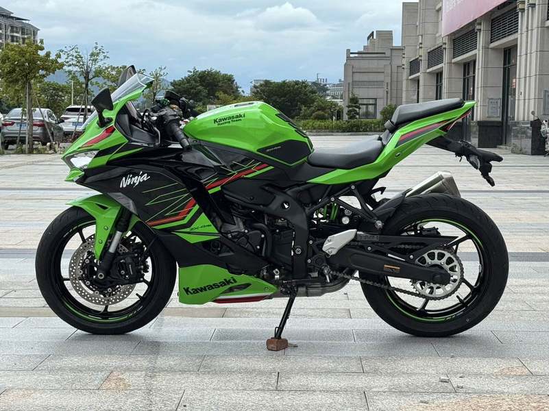 二手川崎ZX-4R