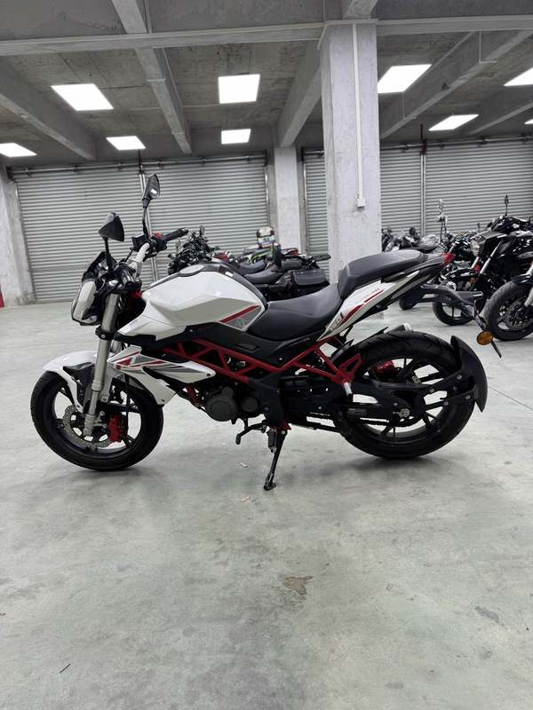 二手贝纳利红宝龙 TNT150i