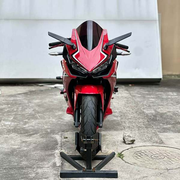 二手本田CBR400R
